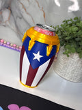 Conga con bandera de Puerto Rico para latas de 12 oz